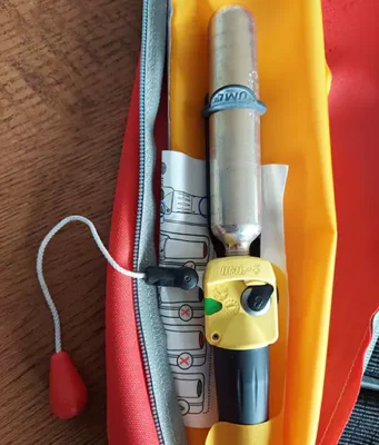 gilet déclenchement automatique