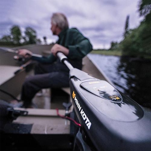 Moteur électrique arrière pour bateau eau douce